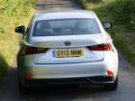 Lexus IS300h 2013 года (UK)